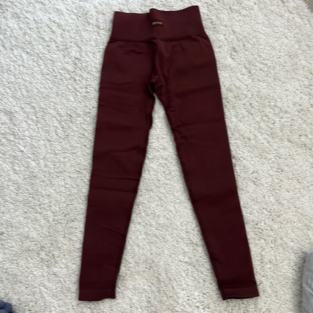 Bo+Tee Ribbed Leggings